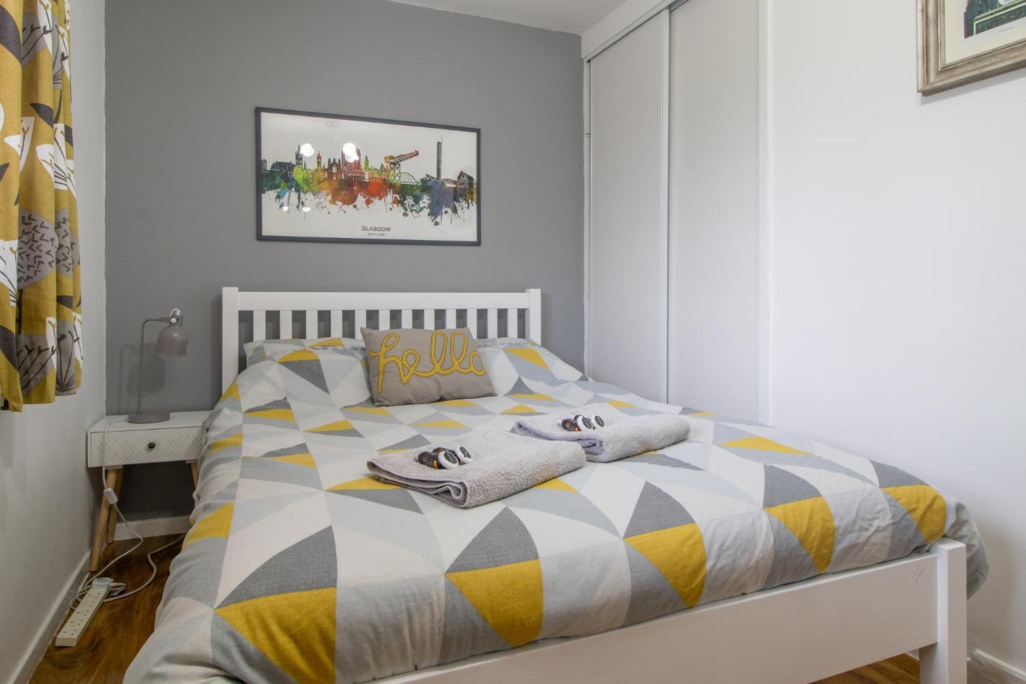 1 Bed Apartment Central Hamilton Free Wifi With Great Transport Links To Glasgow 外观 照片